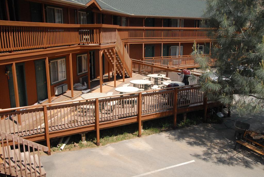 Corral Creek Lodge 컨빌 외부 사진